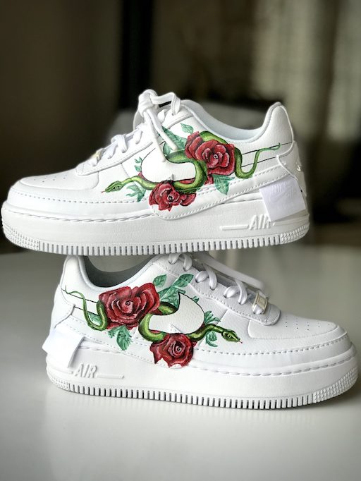 Snake & roses custom-min